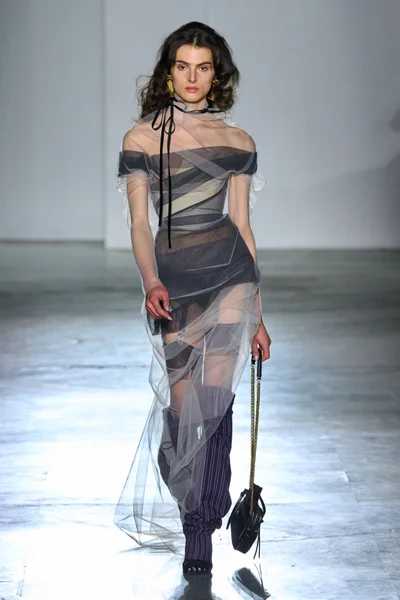 Look 30